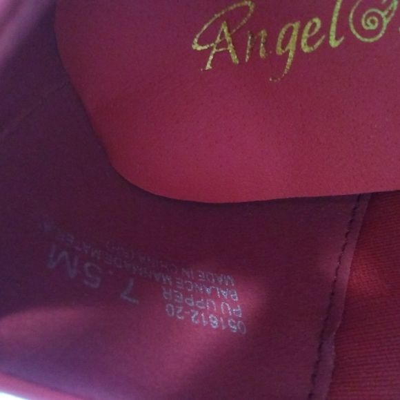 Shoes - Picture 3 of 6